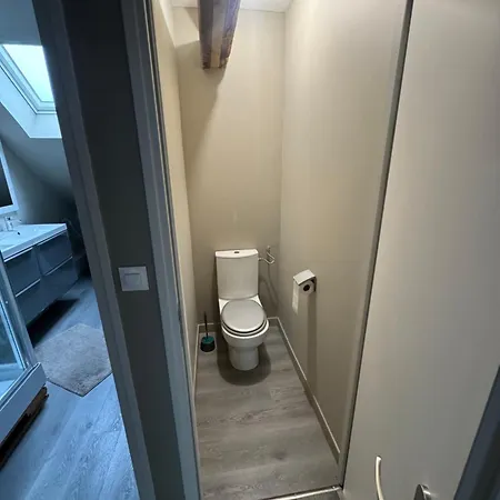 Hubert Apartment